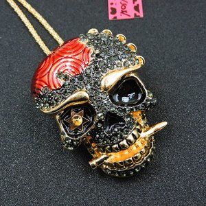 NWT Betsey Johnson Pirate Sugar Skull Head Skeleton Star Nail Pendant Necklace